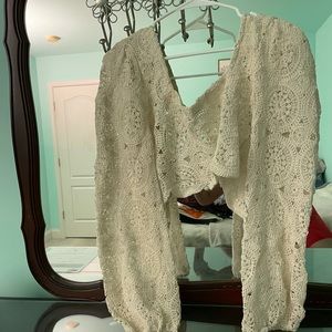 NEW NEVER WORN crop top